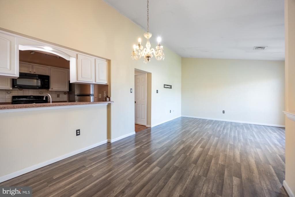 85 Pinewood Drive - Photo 6