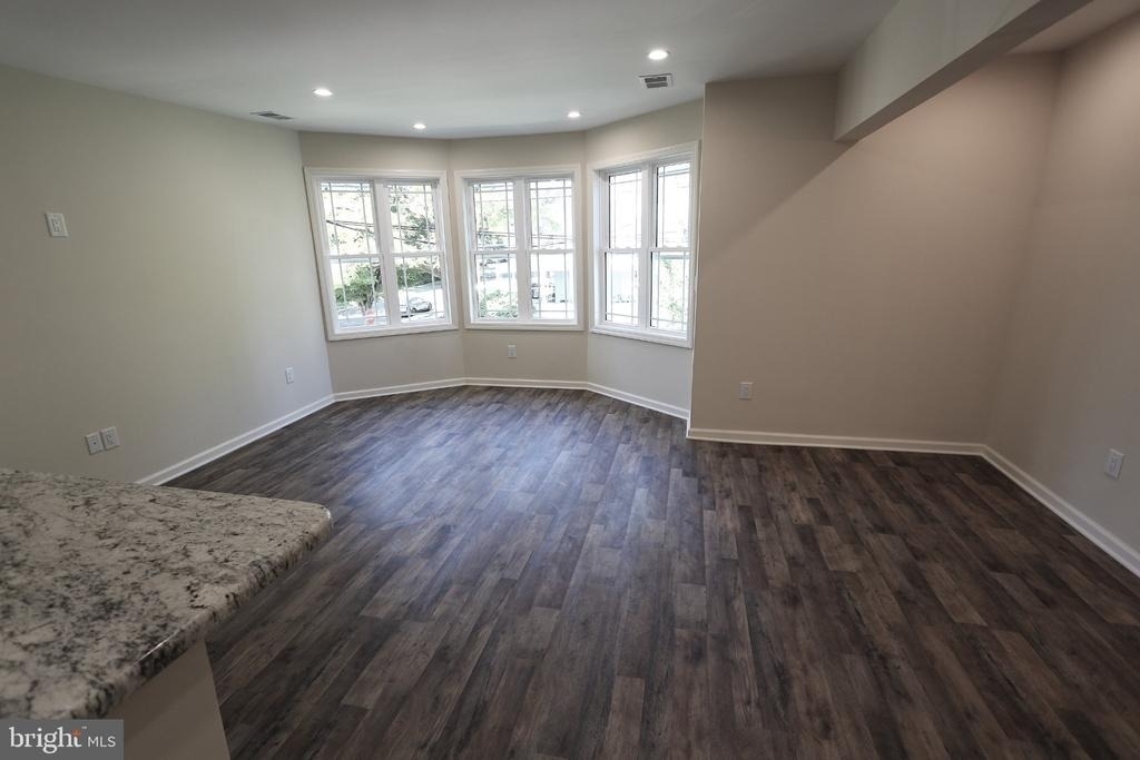 136 Morrison Avenue - Photo 7
