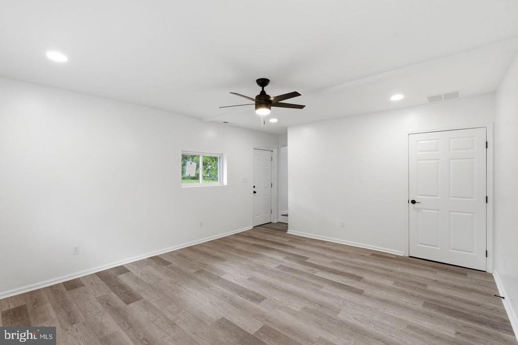 1419 Victory Avenue - Photo 1
