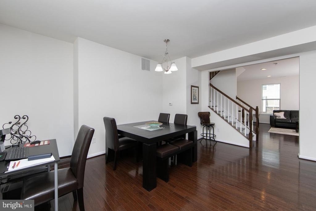 28 Regency Court - Photo 7