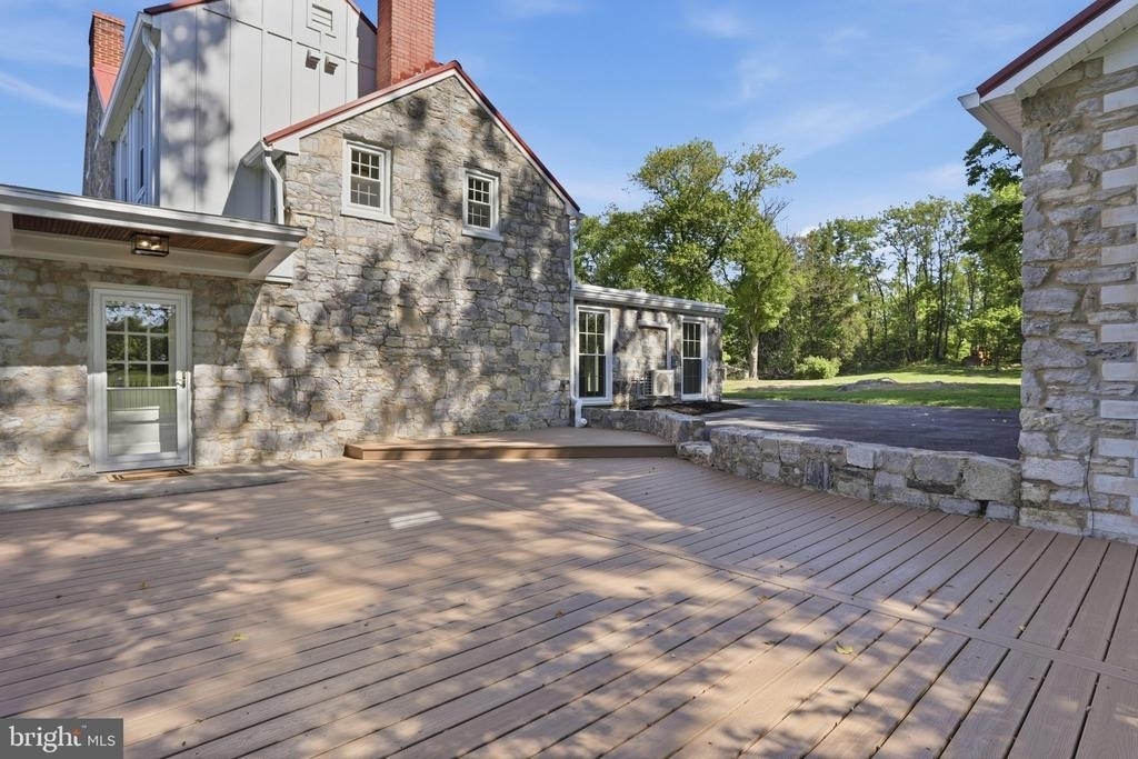 8805 Reichard Road - Photo 46