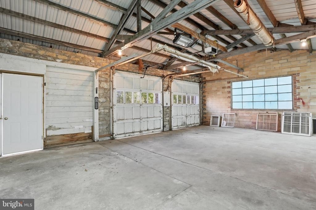 8805 Reichard Road - Photo 44