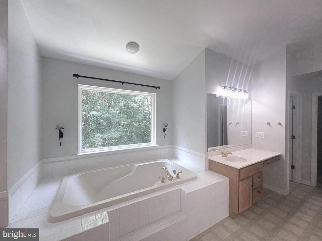23063 Pembrook Drive - Photo 19