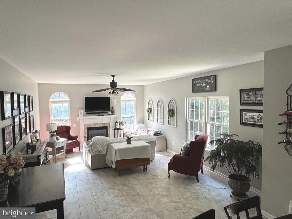 23063 Pembrook Drive - Photo 3