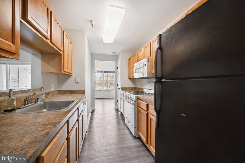 6520 Lake Park Drive - Photo 7