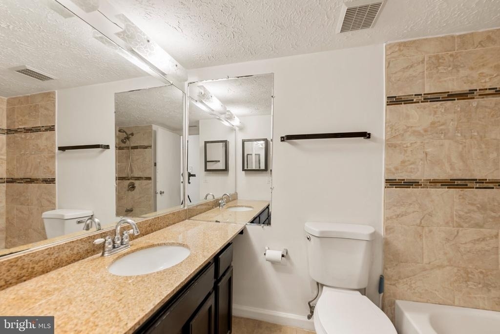 7716 Hanover Parkway - Photo 13