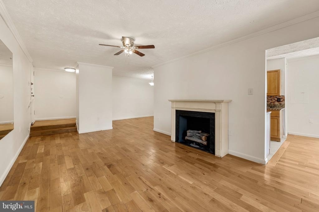 7716 Hanover Parkway - Photo 4