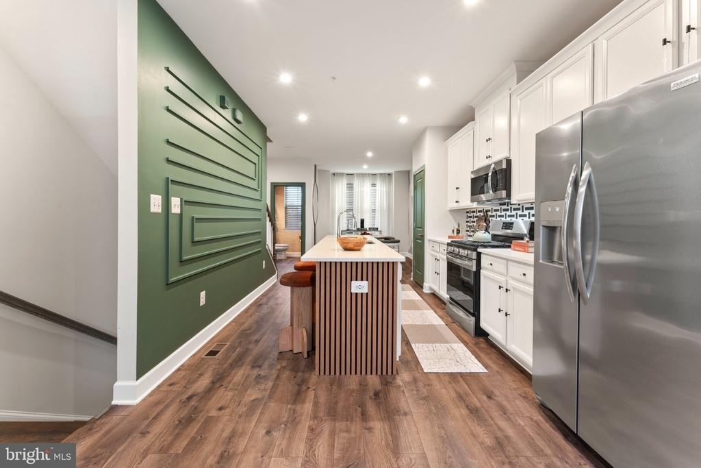 101 Capital Court - Photo 14