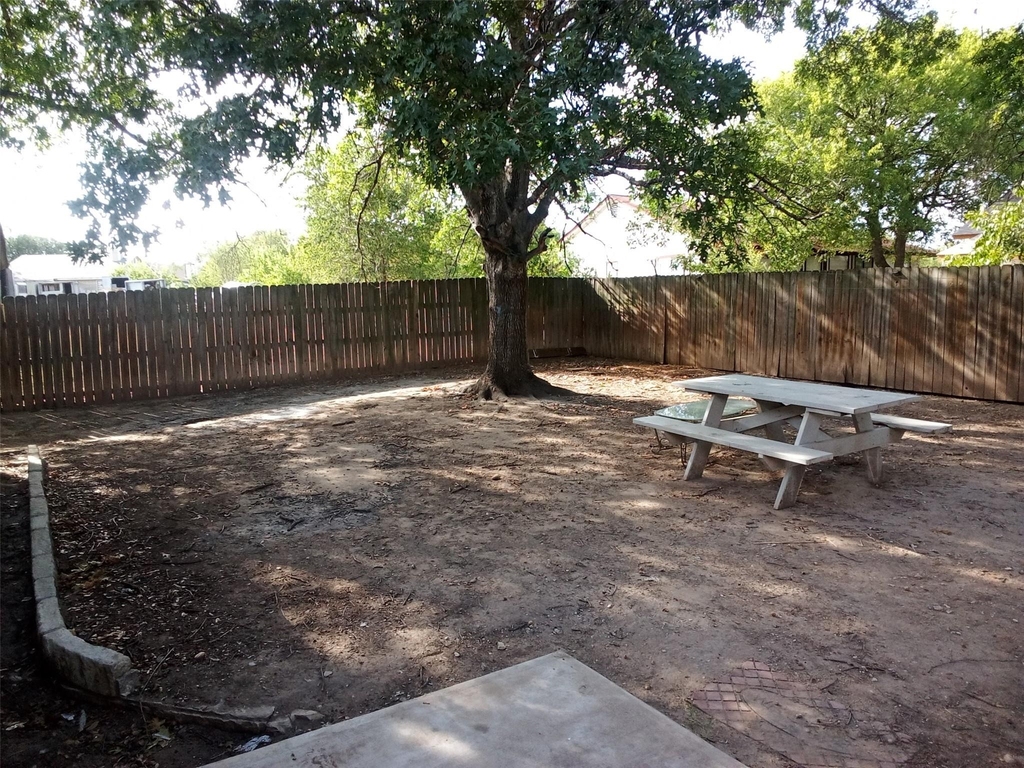 1904 Krizan Ave - Photo 11