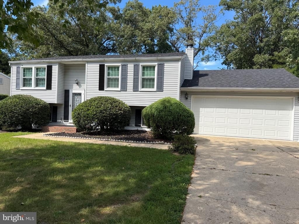 6308 Clinton Way - Photo 0