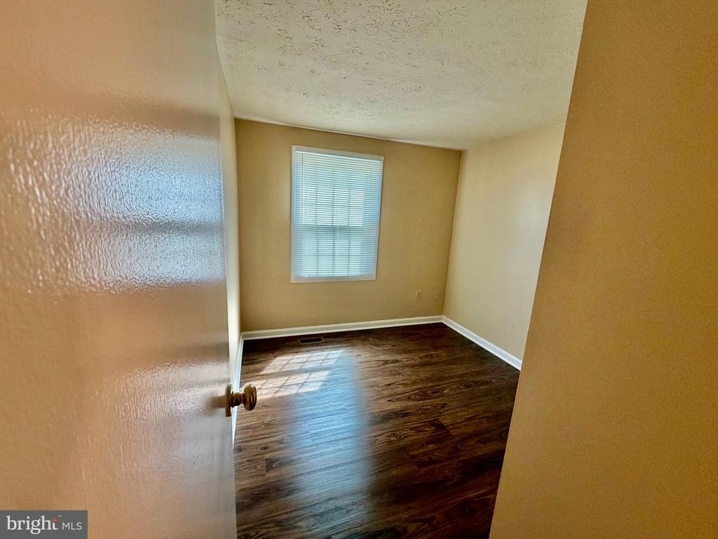 6308 Clinton Way - Photo 7