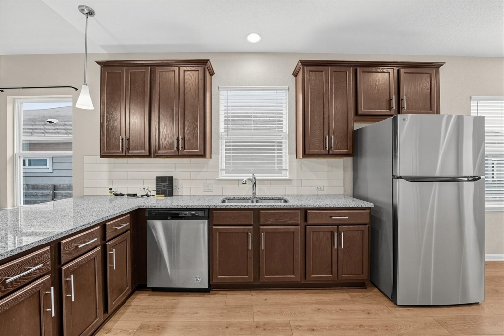719 Speckled Alder Dr - Photo 7