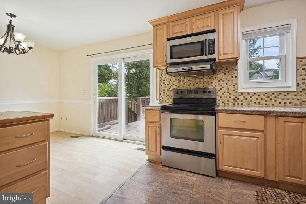 8266 Amity Circle - Photo 11