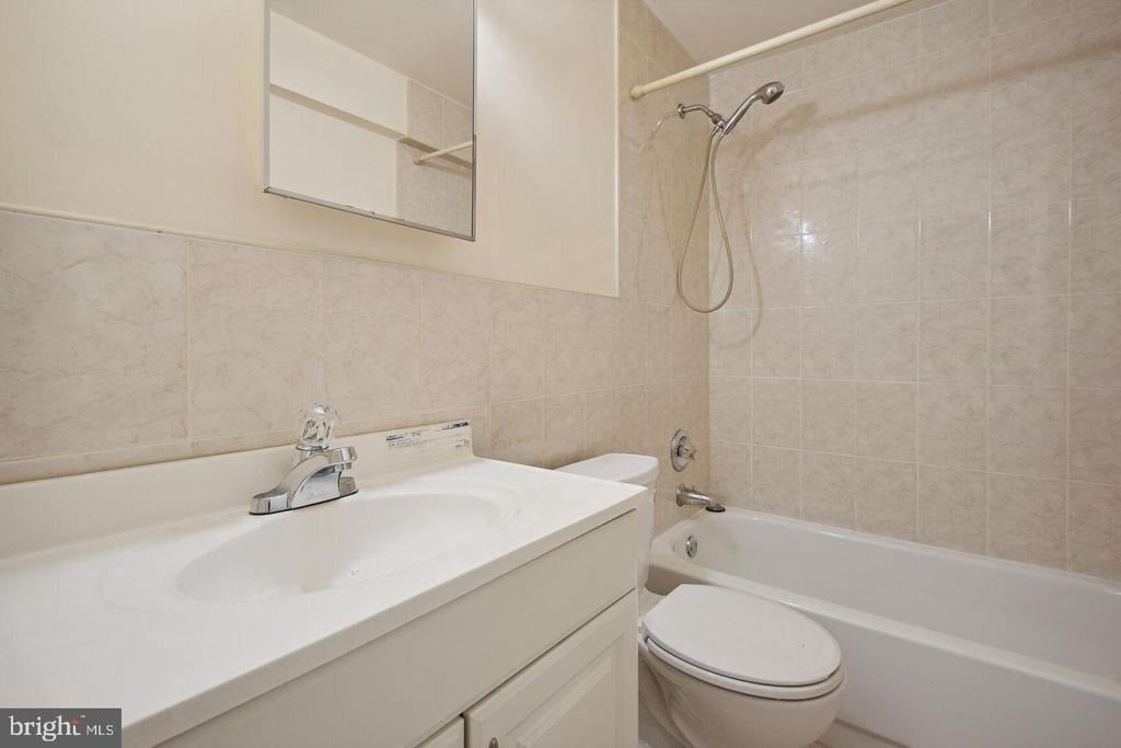 8266 Amity Circle - Photo 18