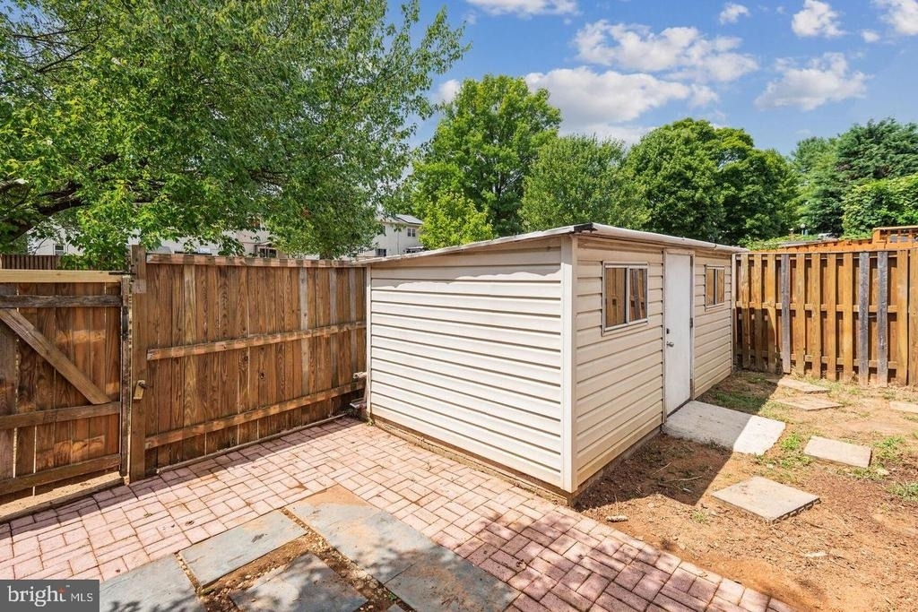 8266 Amity Circle - Photo 23
