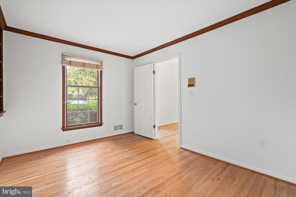 9601 Persimmon Tree Road - Photo 20