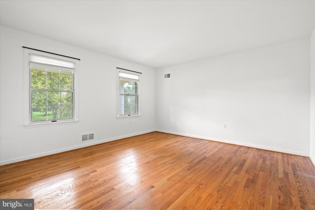 9601 Persimmon Tree Road - Photo 26