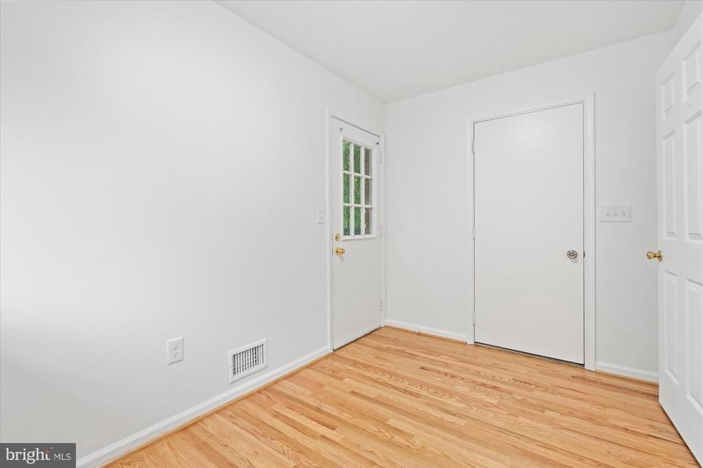 9601 Persimmon Tree Road - Photo 23
