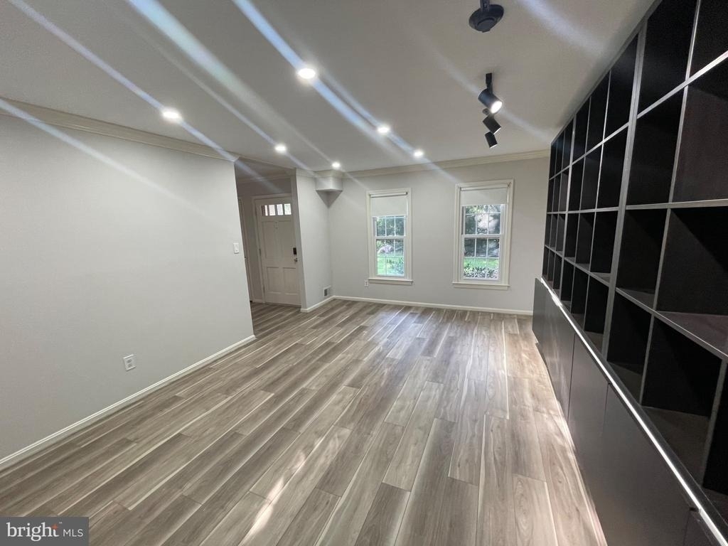 9609 Barkston Court - Photo 6