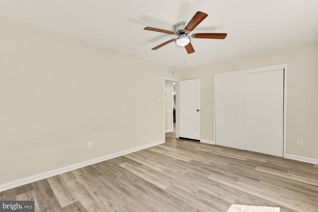 10413 Montrose Avenue - Photo 15