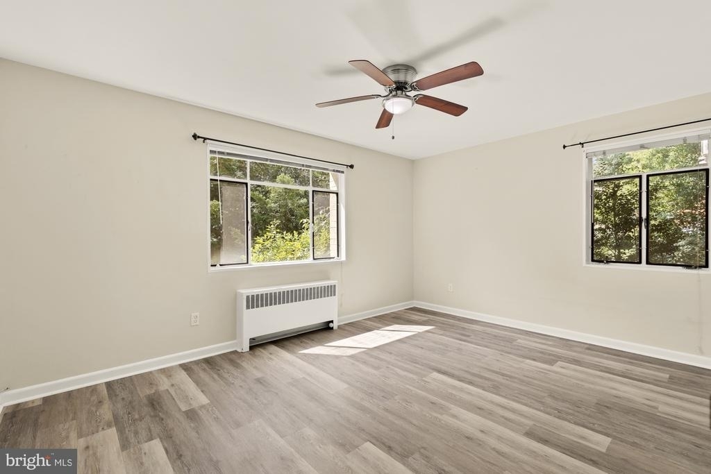 10413 Montrose Avenue - Photo 14