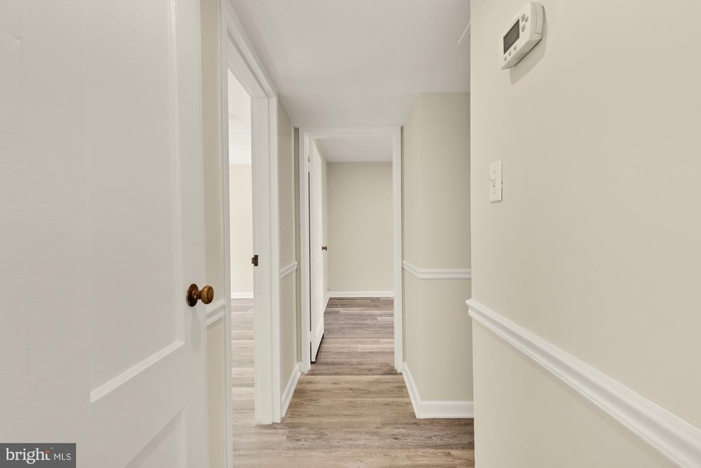 10413 Montrose Avenue - Photo 8