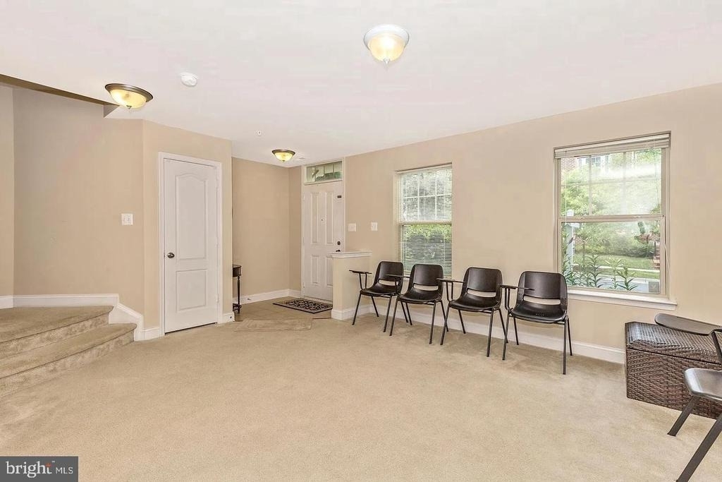 11882 Country Squire Way - Photo 34