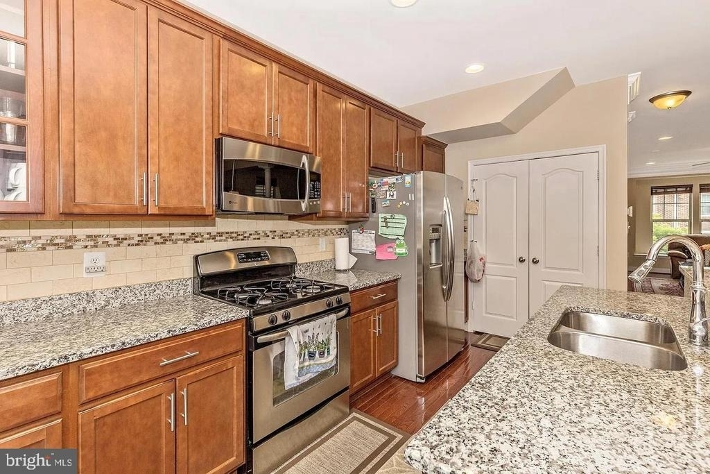 11882 Country Squire Way - Photo 11