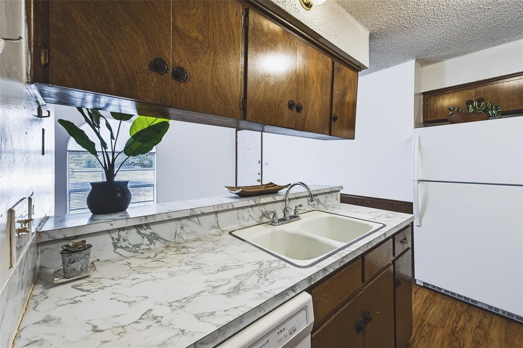 4713 Sagebrush Trl - Photo 8