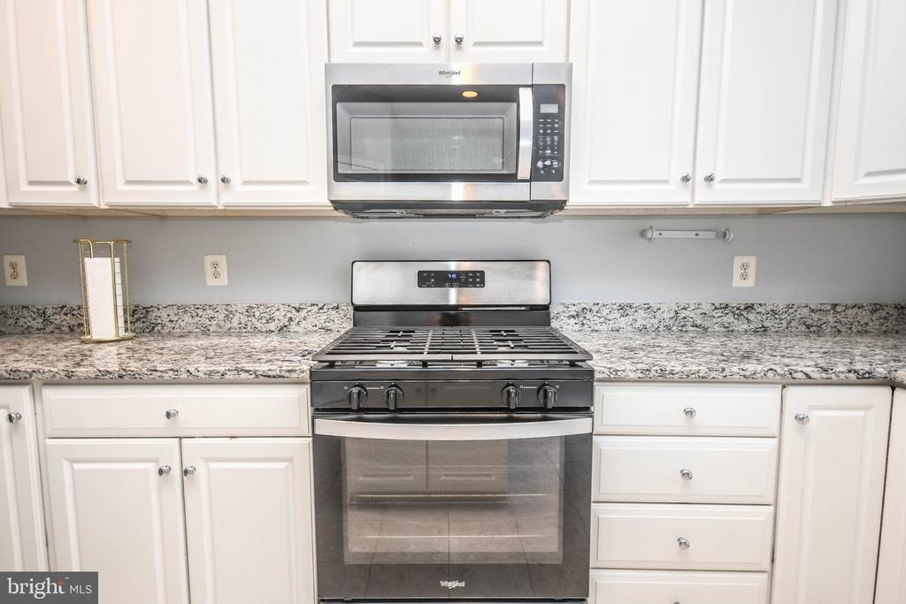 1303 Cameron Hill Court - Photo 10