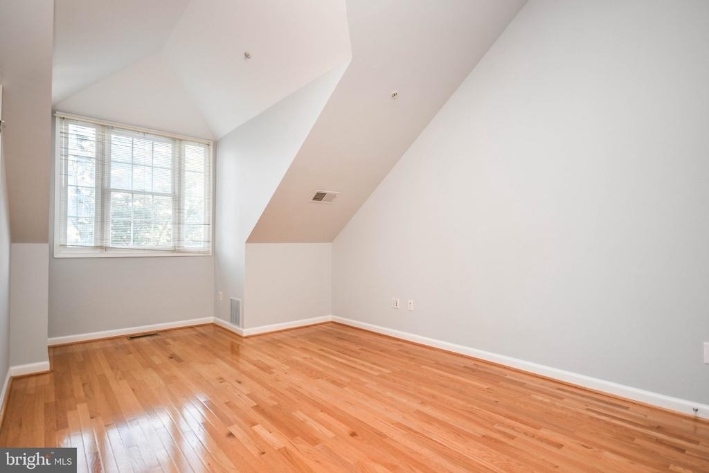 1303 Cameron Hill Court - Photo 25