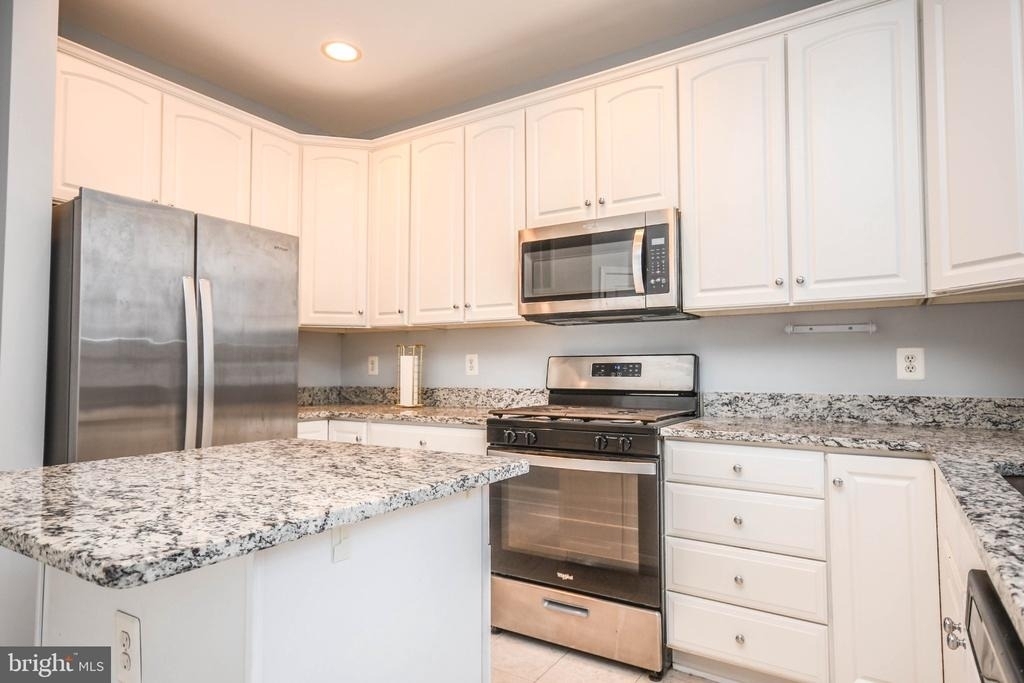 1303 Cameron Hill Court - Photo 8