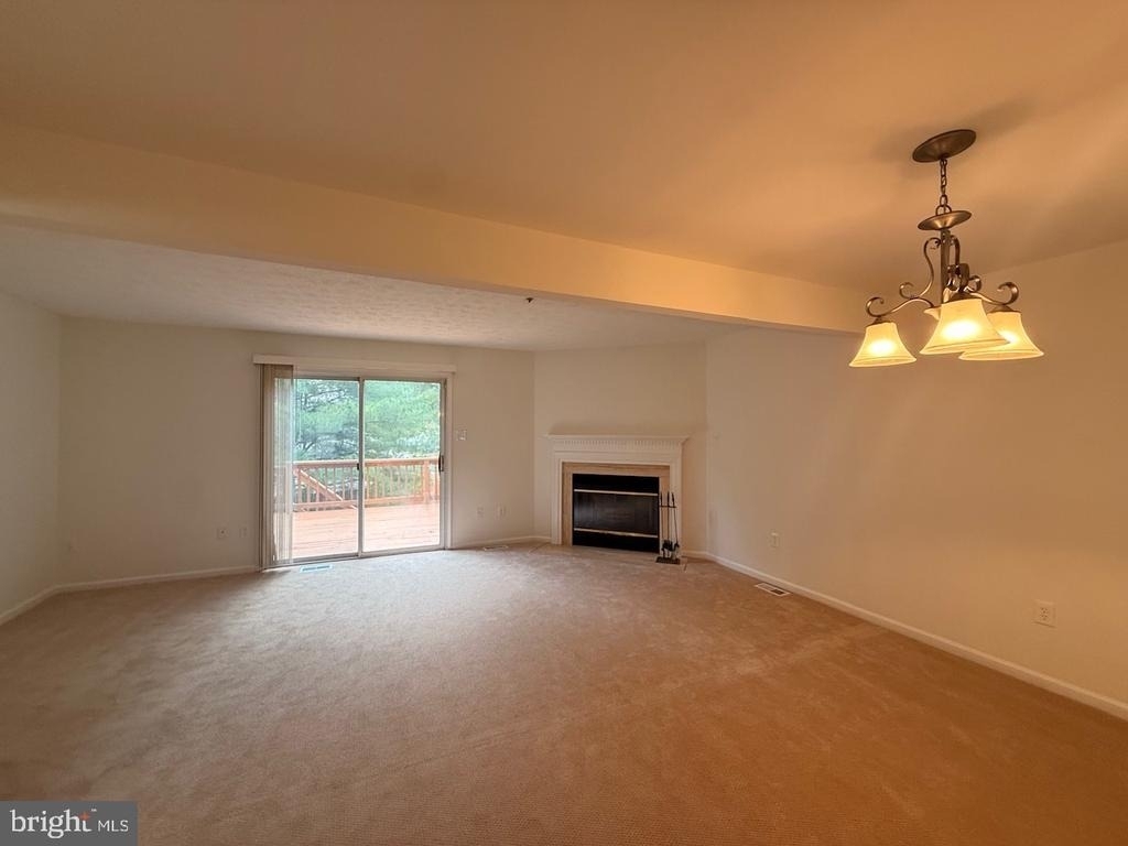 17901 Cottonwood Terrace - Photo 10