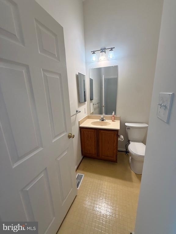 17901 Cottonwood Terrace - Photo 14