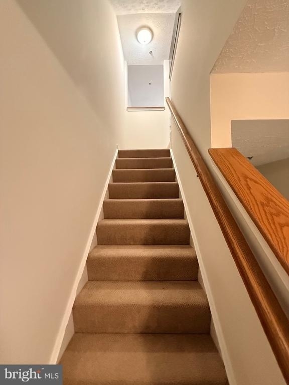 17901 Cottonwood Terrace - Photo 7