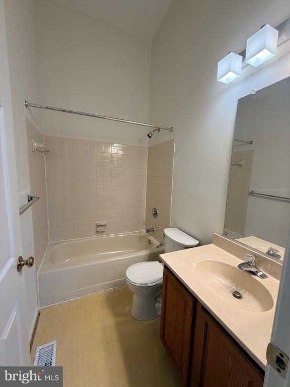 17901 Cottonwood Terrace - Photo 20