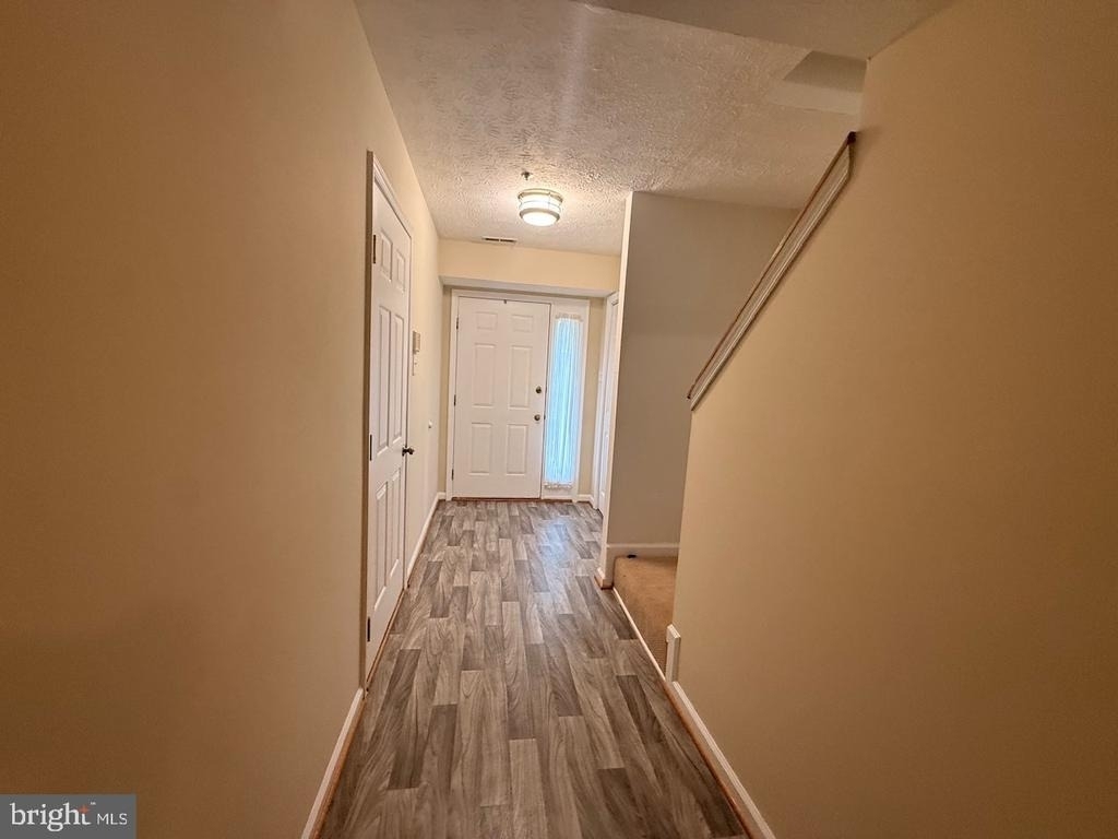 17901 Cottonwood Terrace - Photo 1