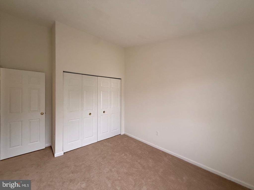 17901 Cottonwood Terrace - Photo 19
