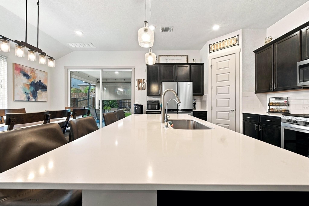 2405 Gabriels Horn Rd - Photo 8