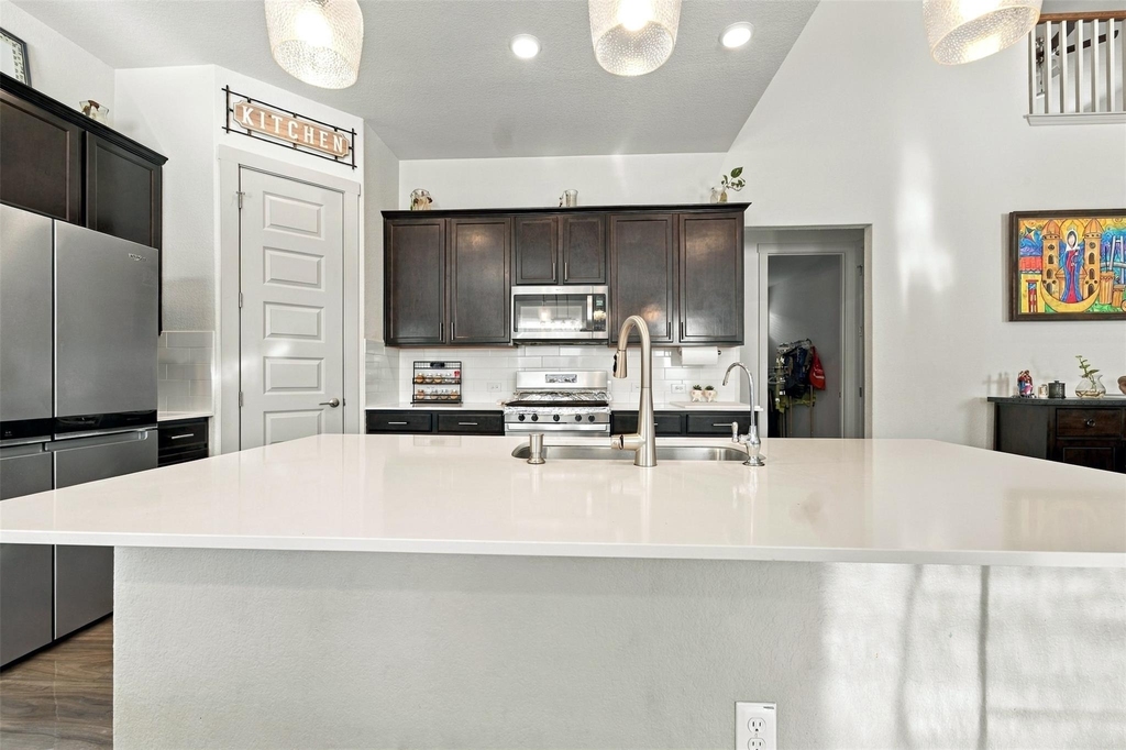 2405 Gabriels Horn Rd - Photo 7