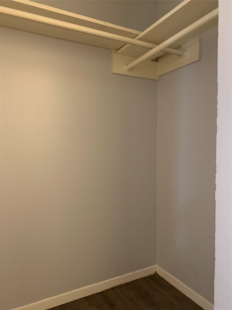 820 Houston St - Photo 3