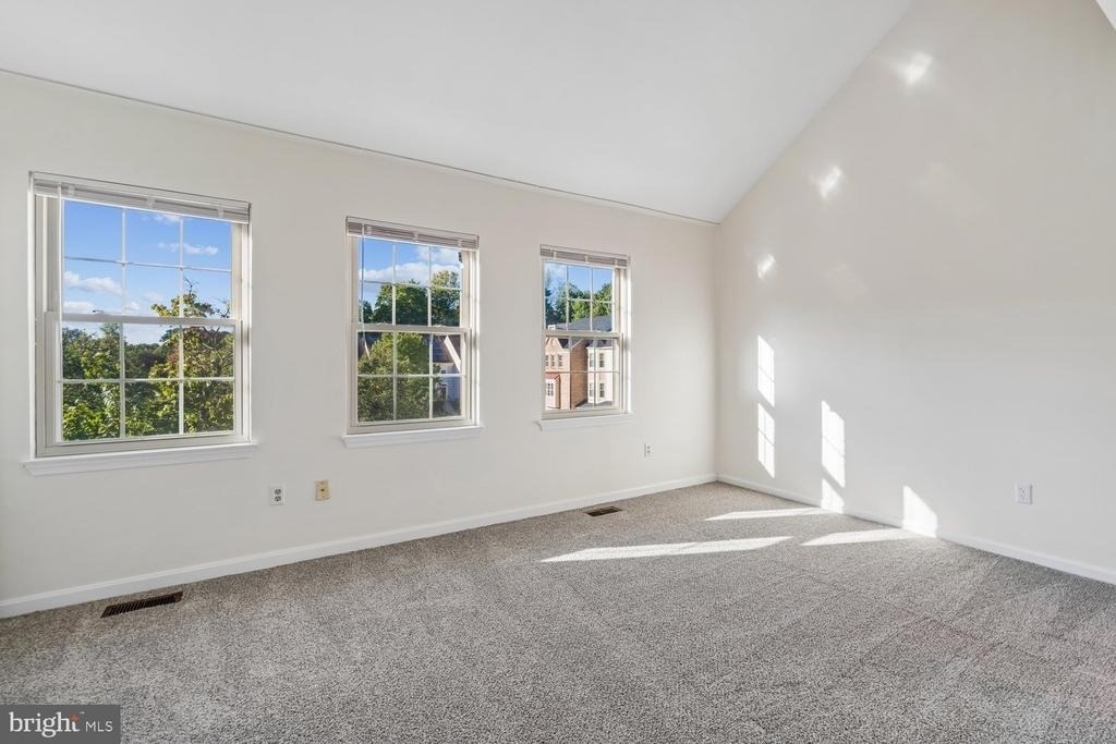 9632 Hadleigh Court - Photo 22
