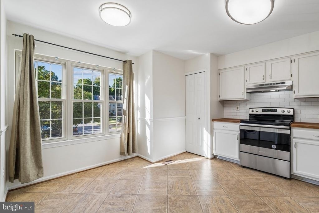 9632 Hadleigh Court - Photo 40
