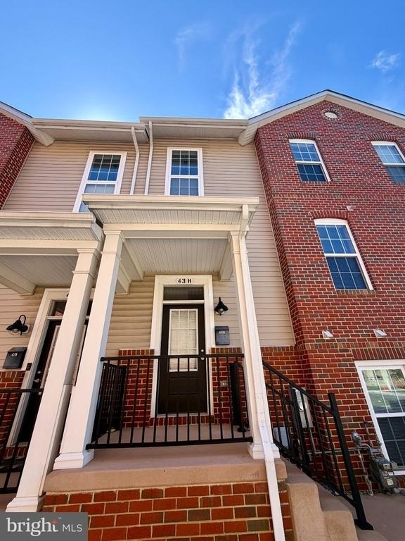 43 E Gordon Street - Photo 0