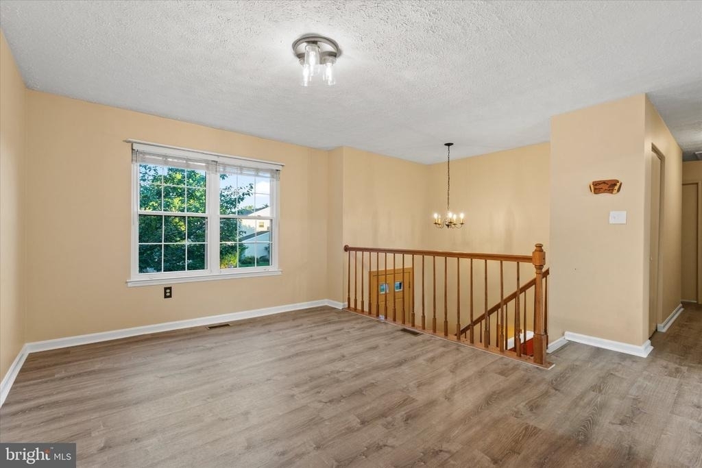841 Briar Court - Photo 5