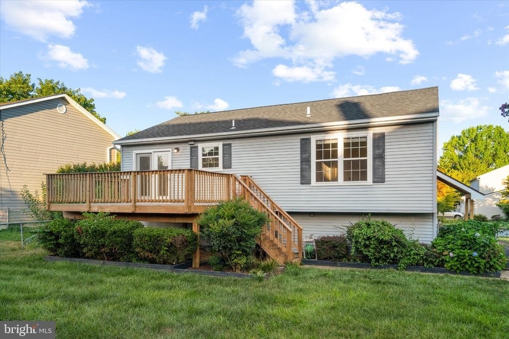 841 Briar Court - Photo 1