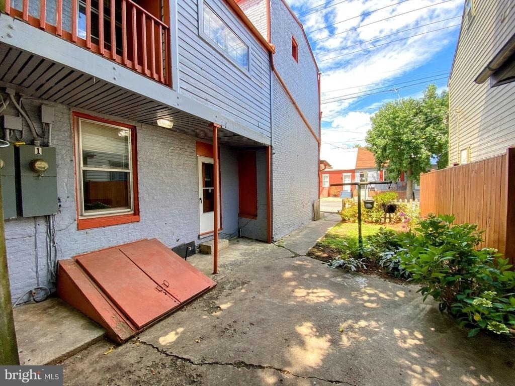 100 E 5th Street - Photo 1