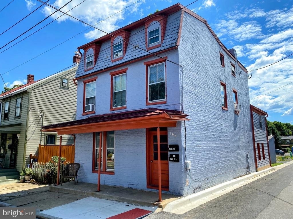 100 E 5th Street - Photo 2