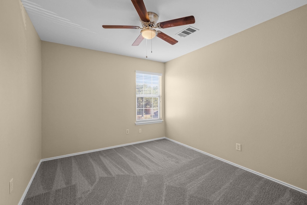 1142 Stone Forest Trl - Photo 22