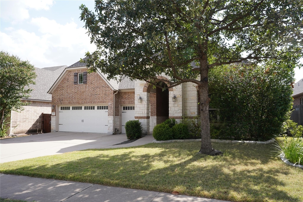 104 Azimuth Dr - Photo 2